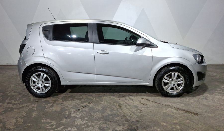 Chevrolet Sonic 1.6 AT K LT Hatchback 2016