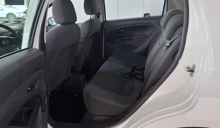 Fiat Punto 1.6 16V ESSENCE 5P Hatchback 2012