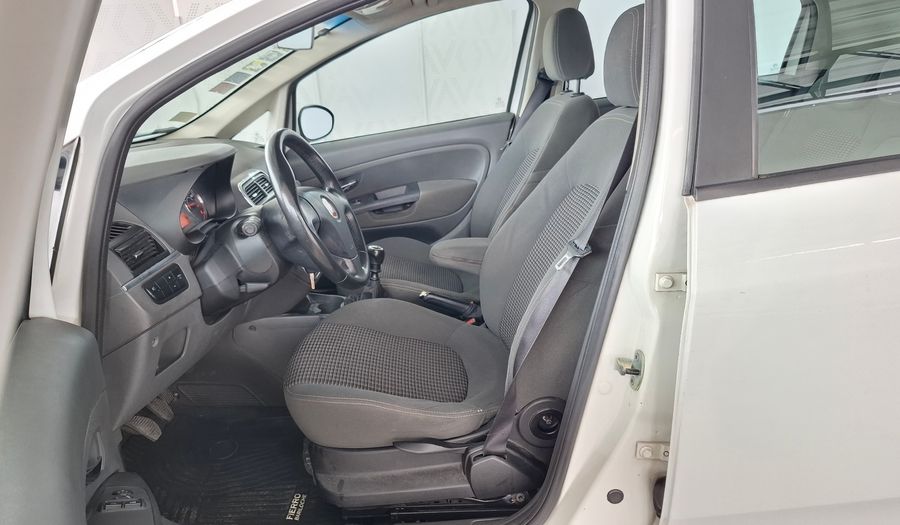 Fiat Punto 1.6 16V ESSENCE 5P Hatchback 2012