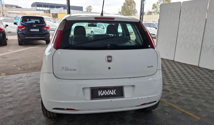 Fiat Punto 1.6 16V ESSENCE 5P Hatchback 2012