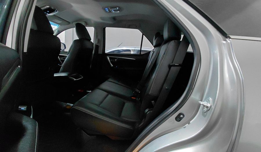 Toyota Sw4 2.8 TDI SRX AUTO 4WD Suv 2021