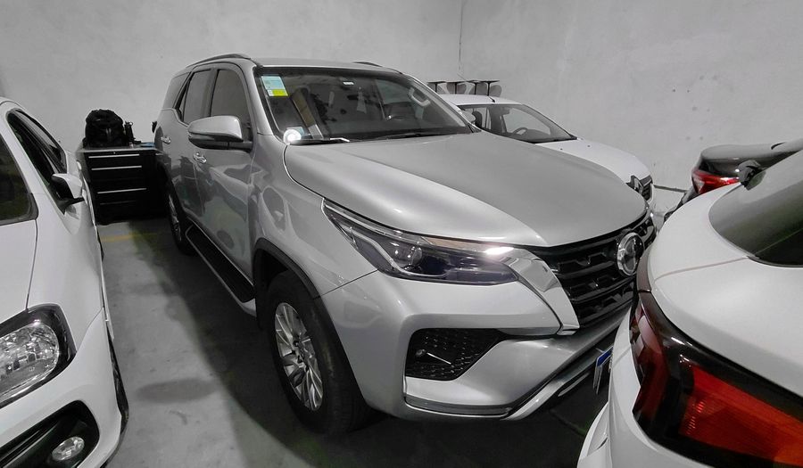 Toyota Sw4 2.8 TDI SRX AUTO 4WD Suv 2021