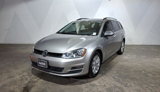 Volkswagen • Golf SportWagen