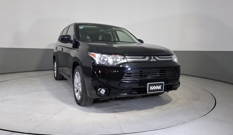 Mitsubishi Outlander 2.4 SE AT Suv 2014