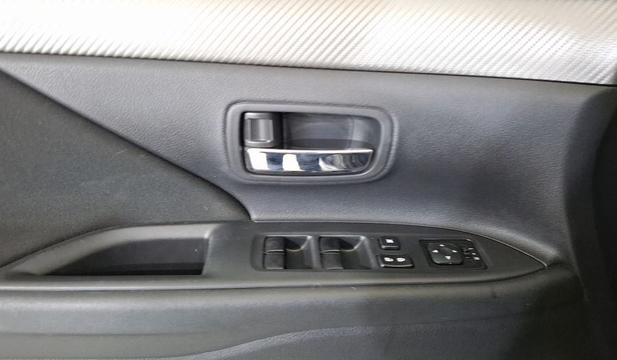 Mitsubishi Outlander 2.4 SE AT Suv 2014