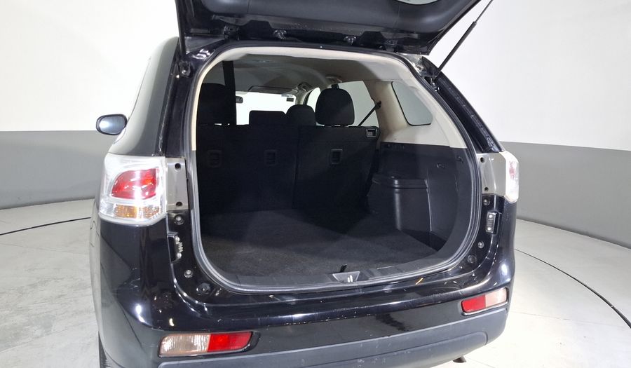 Mitsubishi Outlander 2.4 SE AT Suv 2014