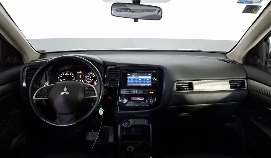 Mitsubishi Outlander 2.4 SE AT Suv 2014