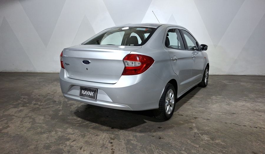 Ford Figo 1.5 FIGO TITANIUM AT Sedan 2017