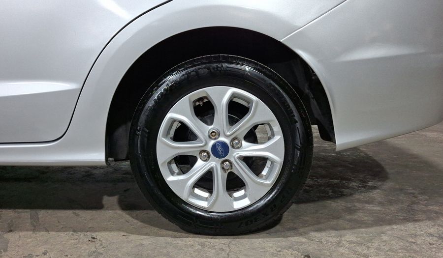 Ford Figo 1.5 FIGO TITANIUM AT Sedan 2017
