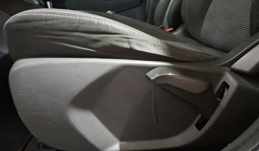 Ford Figo 1.5 FIGO TITANIUM AT Sedan 2017
