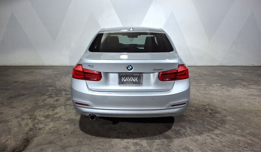 Bmw Serie 3 1.5 318IA EXECUTIVE AUTO Sedan 2018