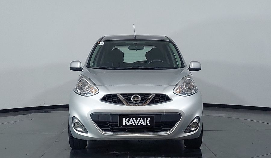 Nissan March 1.6 16V FLEX SV Hatchback 2015