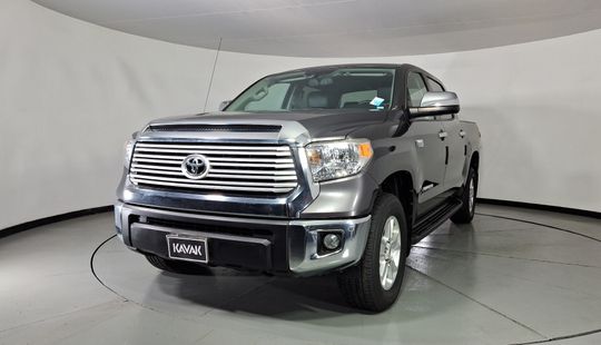 Toyota • Tundra