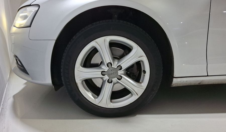 Audi A4 1.8 TFSI TRENDY MULTITRONIC Sedan 2014