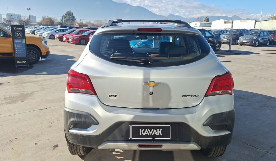 Chevrolet Onix 1.4 ACTIV Hatchback 2018