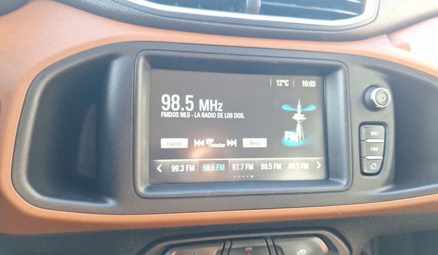 Chevrolet Onix 1.4 ACTIV Hatchback 2018