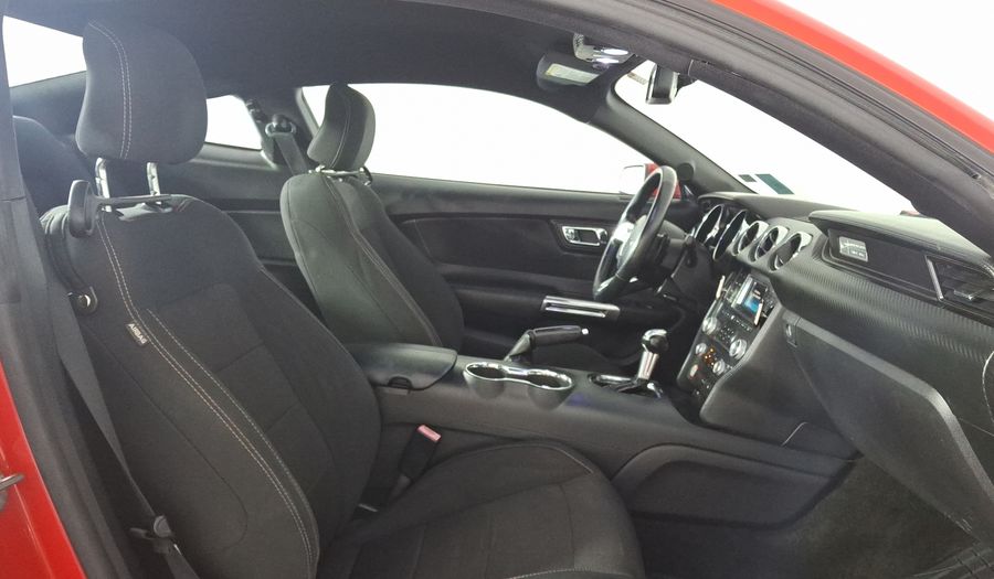 Ford Mustang 3.7 COUPE LUJO V6 TA TELA Coupe 2017