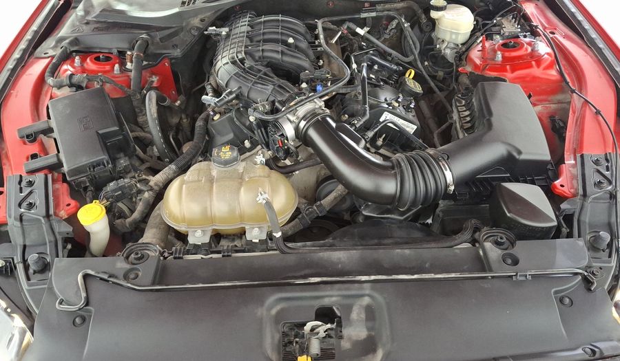 Ford Mustang 3.7 COUPE LUJO V6 TA TELA Coupe 2017