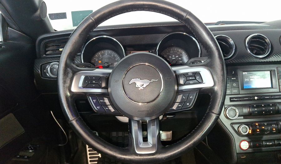Ford Mustang 3.7 COUPE LUJO V6 TA TELA Coupe 2017