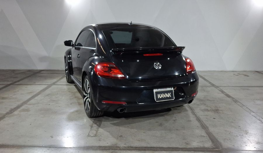 Volkswagen Beetle 2.0 TURBO MT Hatchback 2014