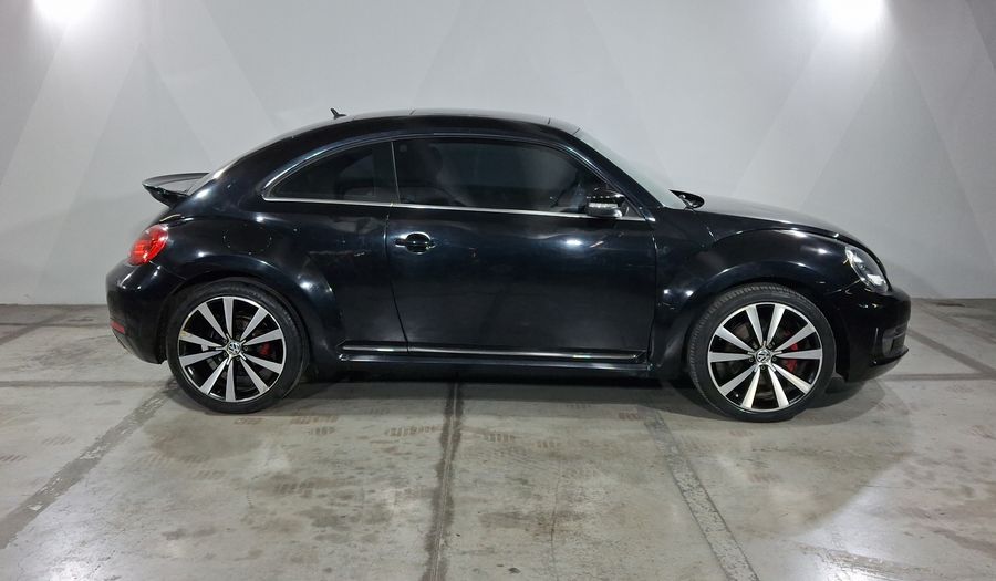 Volkswagen Beetle 2.0 TURBO MT Hatchback 2014