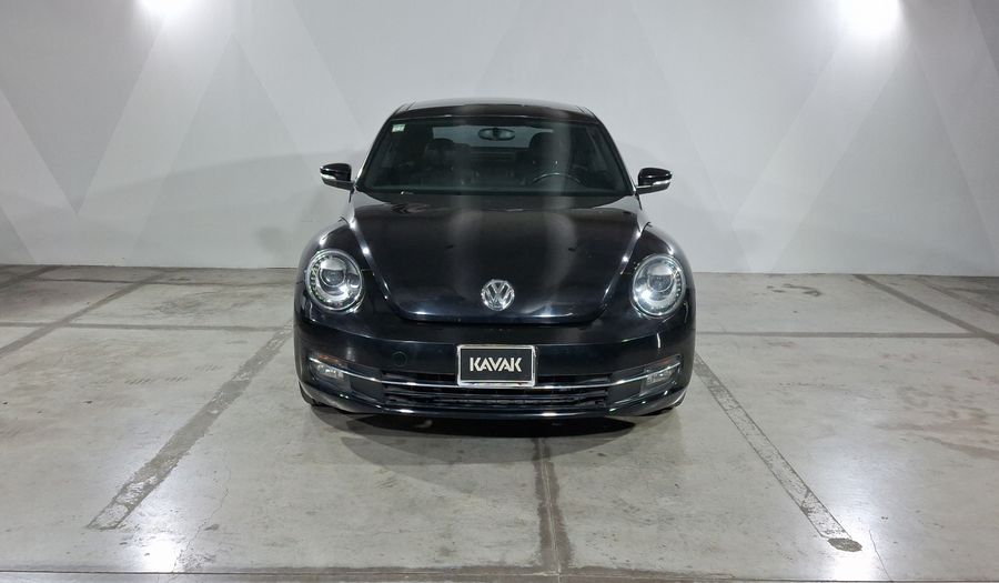 Volkswagen Beetle 2.0 TURBO MT Hatchback 2014