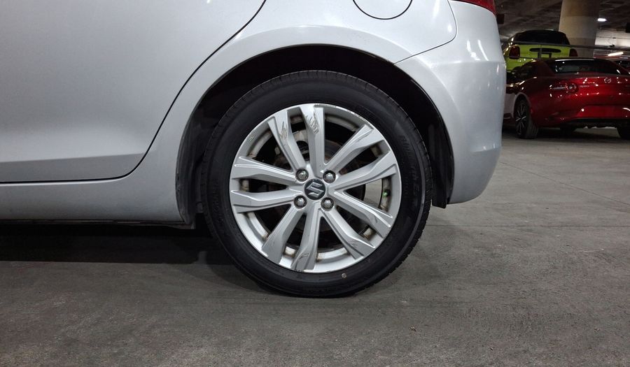 Suzuki Swift 1.4 GLX MT Hatchback 2016