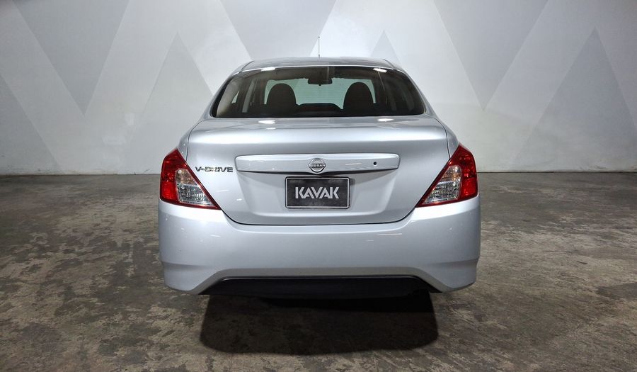 Nissan V-drive 1.6 A/C AUDIO Sedan 2023