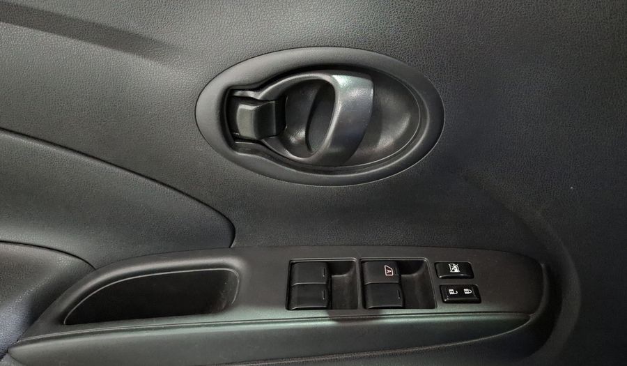 Nissan V-drive 1.6 A/C AUDIO Sedan 2023