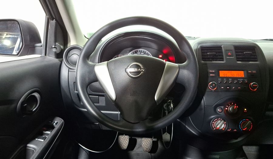 Nissan V-drive 1.6 A/C AUDIO Sedan 2023