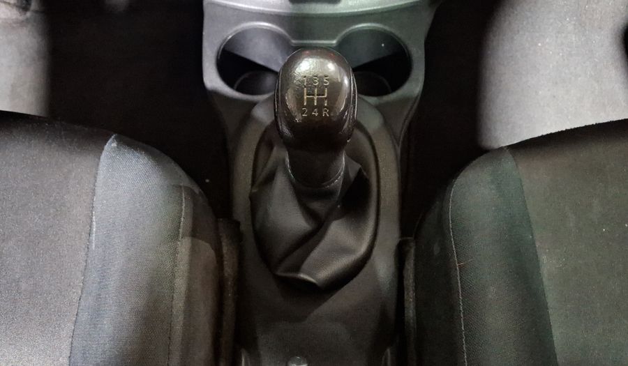 Nissan V-drive 1.6 A/C AUDIO Sedan 2023