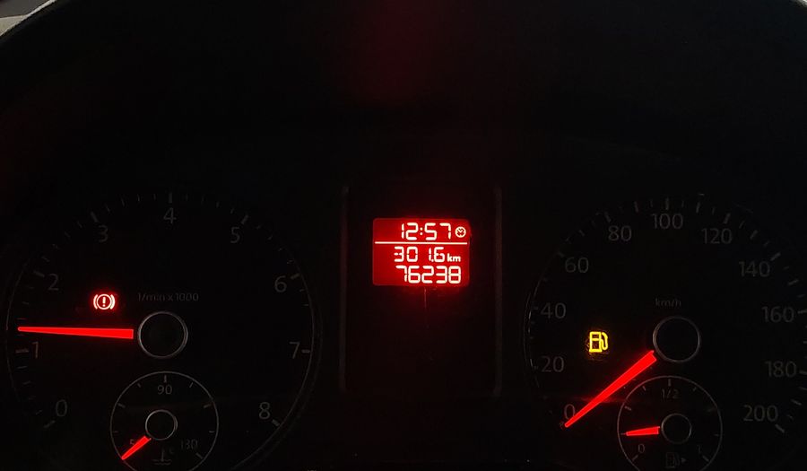 Volkswagen Fox 1.0 TEC TOTAL FLEX Hatchback 2013