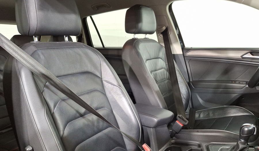 Volkswagen Tiguan 1.4 COMFORTLINE PIEL DCT Suv 2019