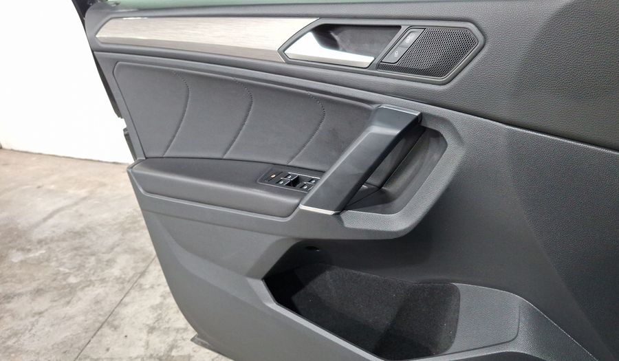 Volkswagen Tiguan 1.4 COMFORTLINE PIEL DCT Suv 2019