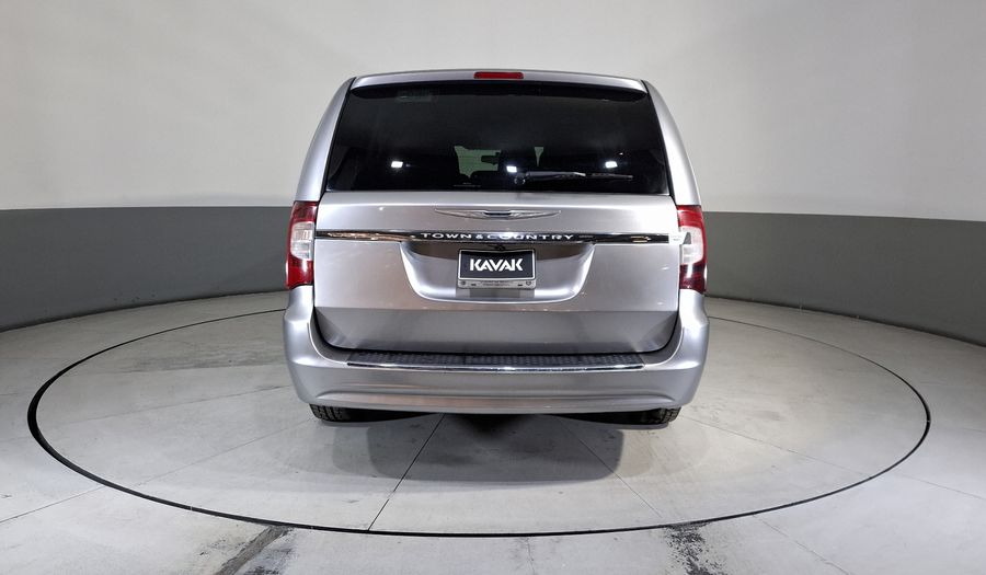 Chrysler Town & Country 3.6 LI Minivan 2016