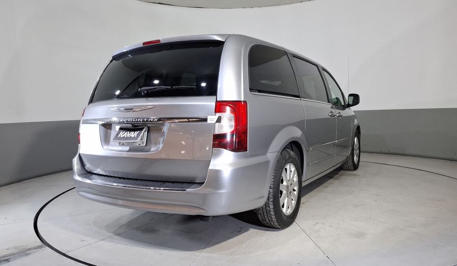Chrysler Town & Country 3.6 LI Minivan 2016