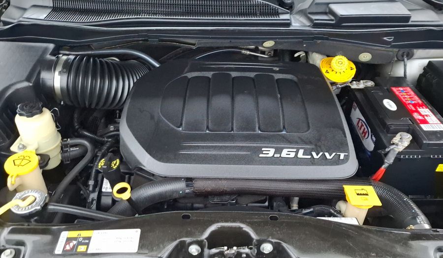 Chrysler Town & Country 3.6 LI Minivan 2016