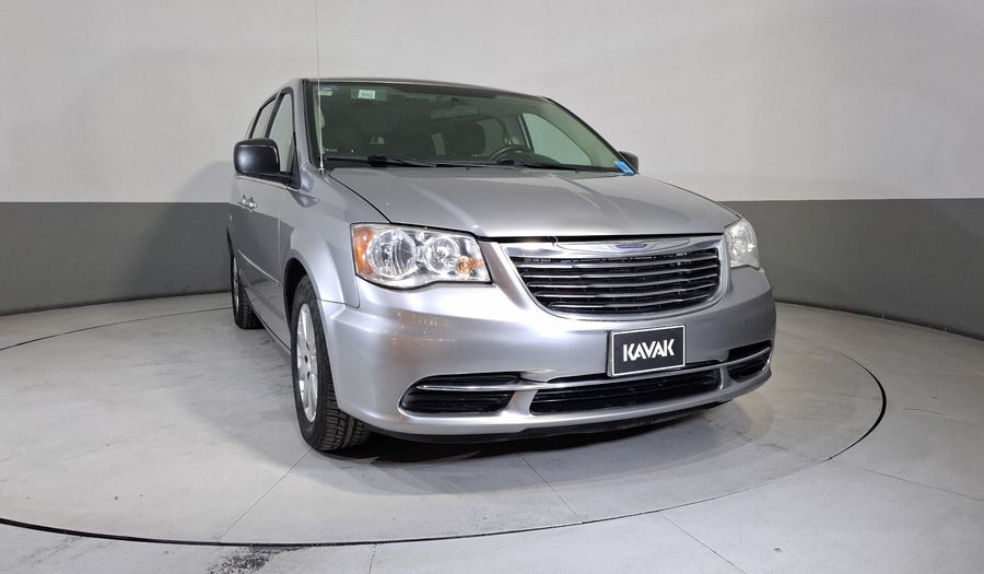 Chrysler Town & Country 3.6 LI Minivan 2016