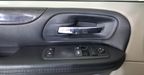 Chrysler Town & Country 3.6 LI Minivan 2016