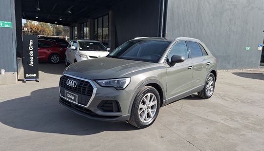Audi • Q3