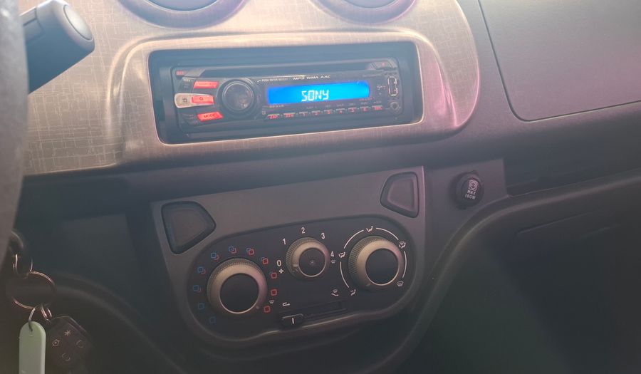 Fiat Uno 1.4 8V WAY 5P Hatchback 2011