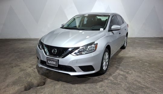 Nissan • Sentra