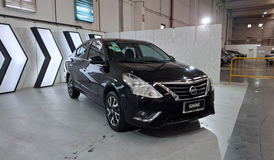 Nissan Versa 1.6 EXCLUSIVE CVT Sedan 2020