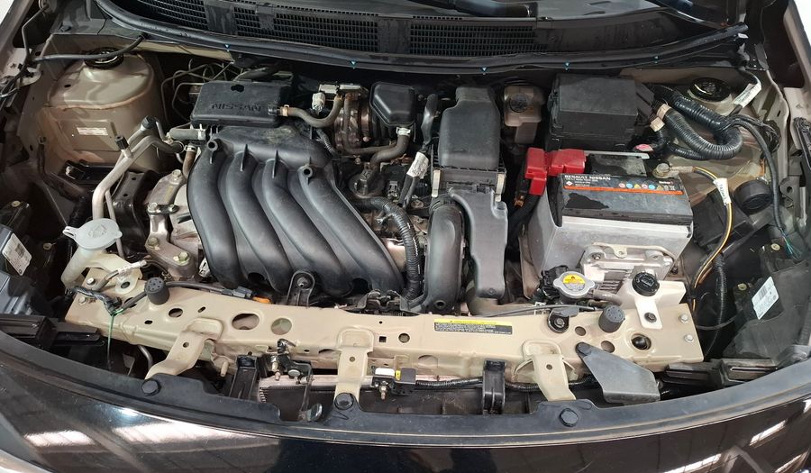 Nissan Versa 1.6 EXCLUSIVE CVT Sedan 2020