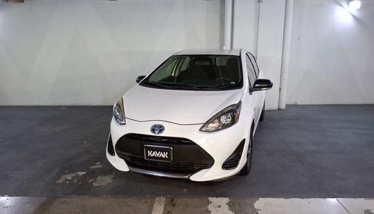 Toyota • Prius C