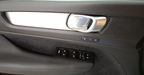 Volvo Xc40 2.0 T4 MOMENTUM AUTO Suv 2020