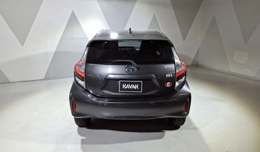 Toyota Prius C 1.5 HYBRID AUTO Hatchback 2018