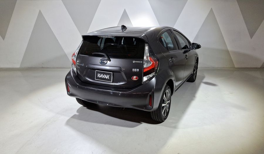 Toyota Prius C 1.5 HYBRID AUTO Hatchback 2018