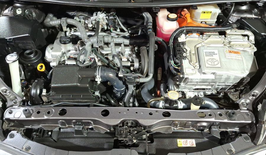 Toyota Prius C 1.5 HYBRID AUTO Hatchback 2018