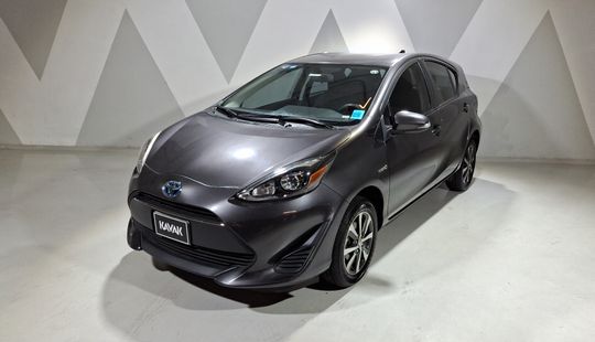 Toyota • Prius C